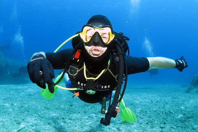 Private Discover Scuba Diving for Beginners in Athens with Pickup - Athens pickup and a six-person cap, why it matters