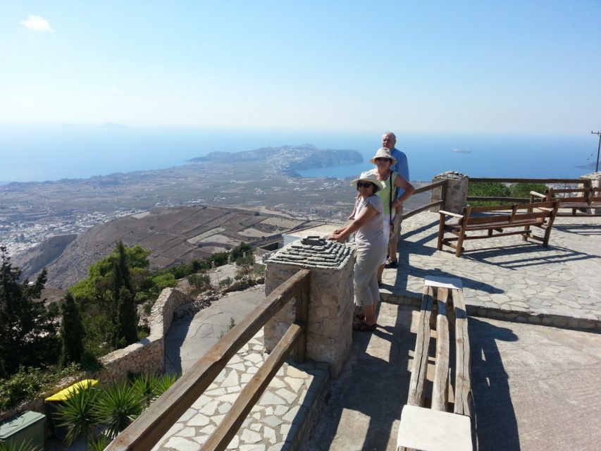 Private Half-Day Sightseeing Tour of Santorini - Akrotiri excavation: the archaeology stop that adds depth