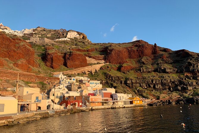 Private Santorini Sightseeing Tour – Customizable,Cruise Friendly - The vehicle and pacing: comfort with a realistic Santorini rhythm