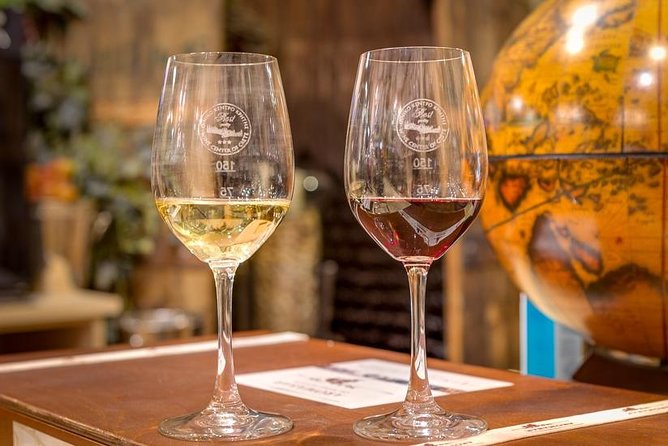 PRIVATE Walking Tour with Lunch and Wine Tasting by a Sommelier - Key highlights at a glance