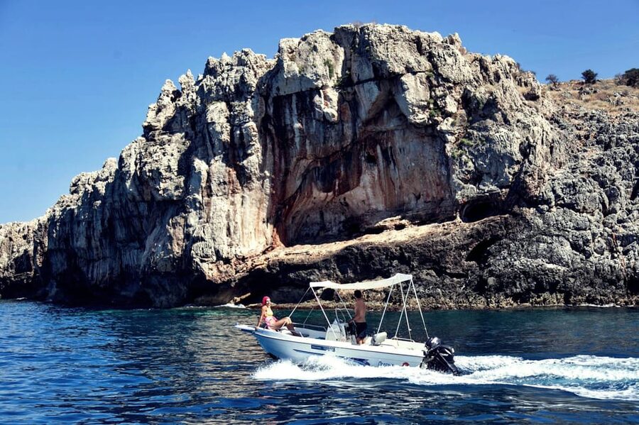 Rental boat,Kalyves,Chania - Service style you will feel: Dimitris, instructions, and the patience factor