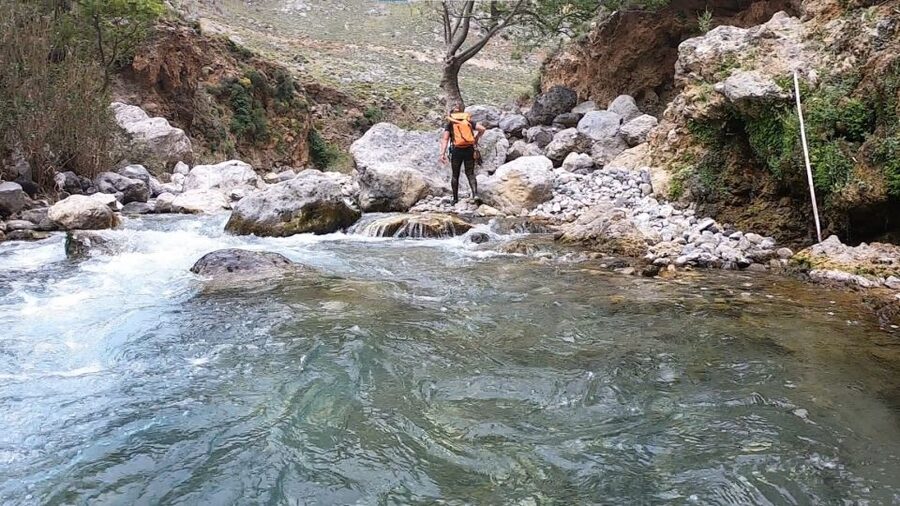Rethymno: Canyoning Tour in the Kourtaliotiko Gorge - Waterfall rappel: where the adrenaline starts