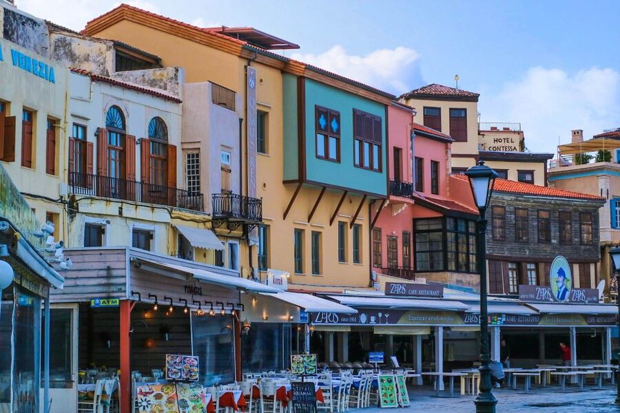 Rethymno: Full or Half-Day Trip to Chania with Audio Guide - Rethymno to Chania by bus, and why the timing is smart