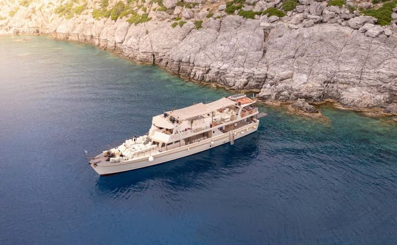 Rhodes: Beach Gem Exploration Cruise with Lunch & Transfer - Entering The Day: Mandraki Harbor Timing and How the Cruise Works