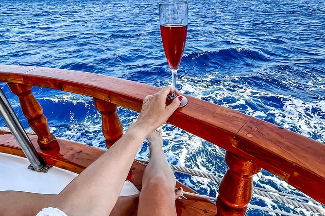 Rhodes Day Cruise (with lunch & unlimited drinks) 5,5 Hours - Anthony Quinn Bay: your best swim and snorkel payoff