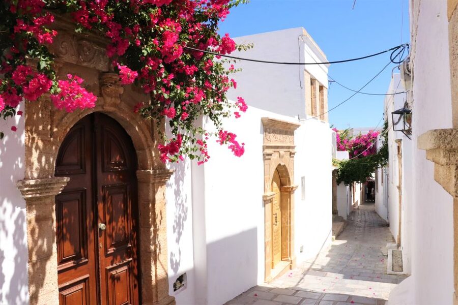 Rhodes: Easy Morning Transfer to Lindos & 4 Hours Free Time - Who should book this Rhodes to Lindos transfer, and who should skip