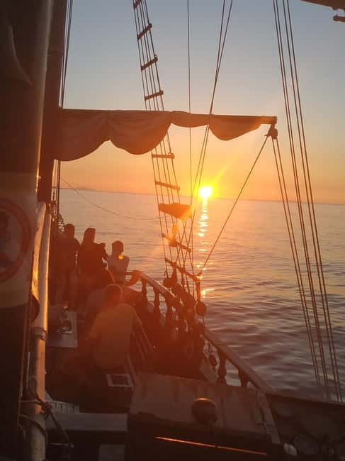 Rhodes: Sunset Cruise 1 hour on an 18th-Century Boat - The route in order: Mandraki Harbor, three windmills, and Elli Beach