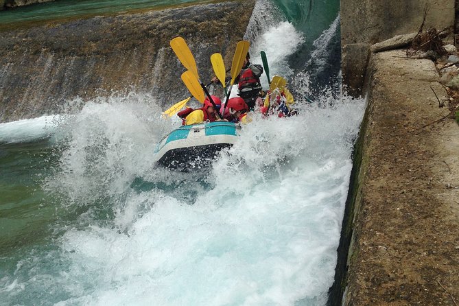 River rafting at Voidomatis River !! Zagori area - Alpine Zone meeting point and getting outfitted without stress