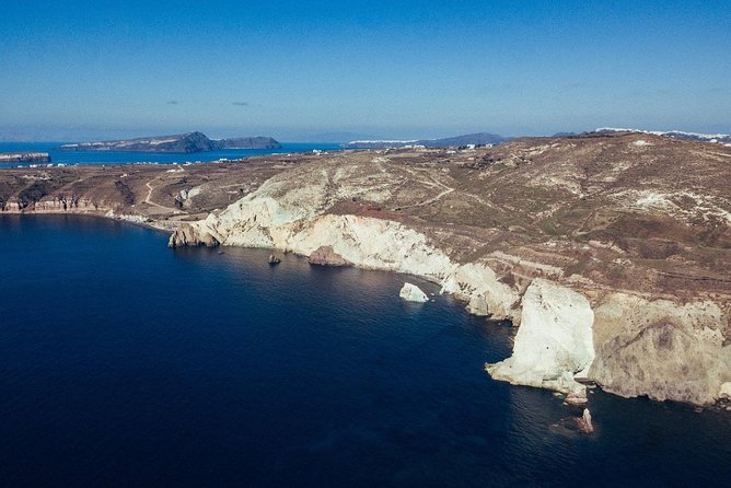 Romantic Sunset Catamaran Caldera Cruise incl. Meal & Drinks - Dinner on board: Greek BBQ with smart menu options