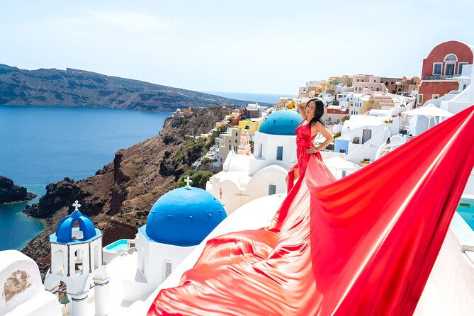 Santorini 2h Private Flying Dress Photoshoot with Transportation - Key highlights