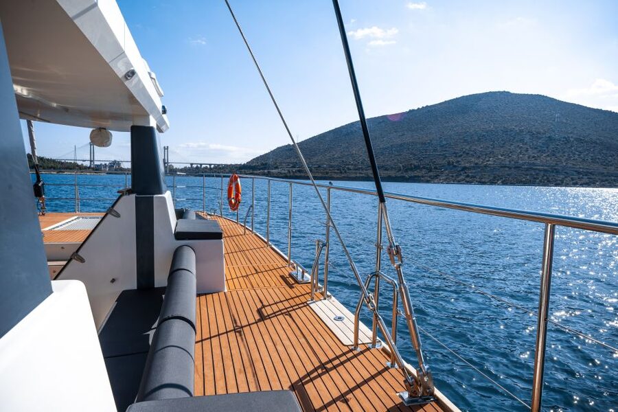 Santorini: Catamaran Caldera Cruise with Meal and Drinks - Snorkeling gear and swim stops: how to use the 5 hours well