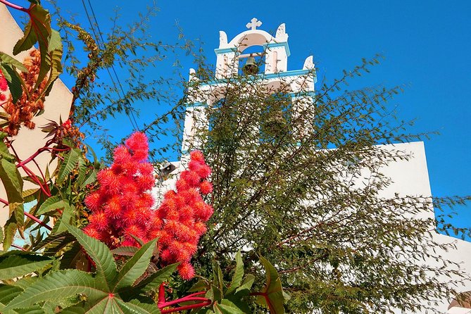 Santorini Day Tour with Sunset in Oia - Perissa Beach: Lunch on Your Own, Swim on Your Own Schedule