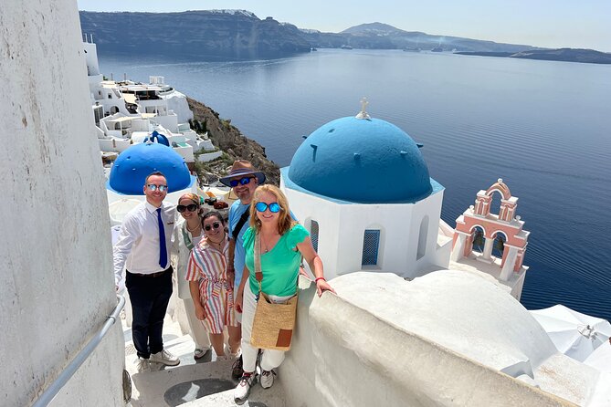 Santorini Highlights Private Tour - Pickup and getting started: hotels, Airbnbs, and the cruise cable car meeting point
