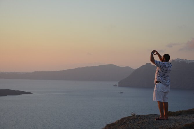 Santorini Highlights Small-Group Tour with Wine Tasting option - Winery tasting upgrade at Artemis Karamolegos: what the 20€ buy actually means