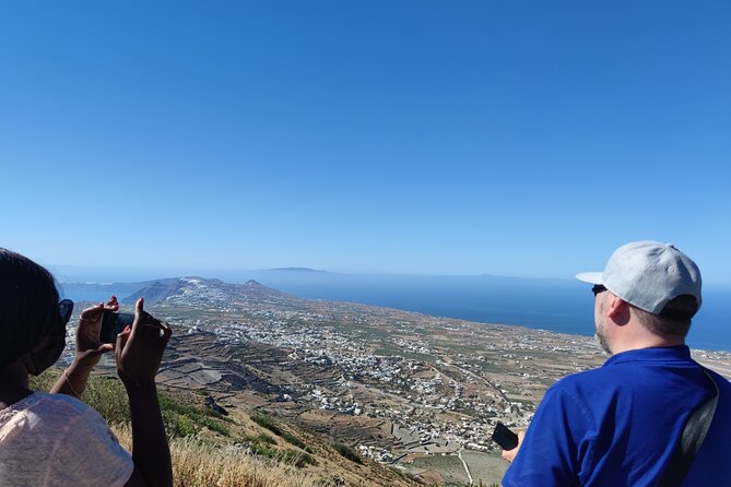 Santorini Must-See Highlights: Private Shore Tour - Perissa Black Sand Beach and the lunch or swim pause
