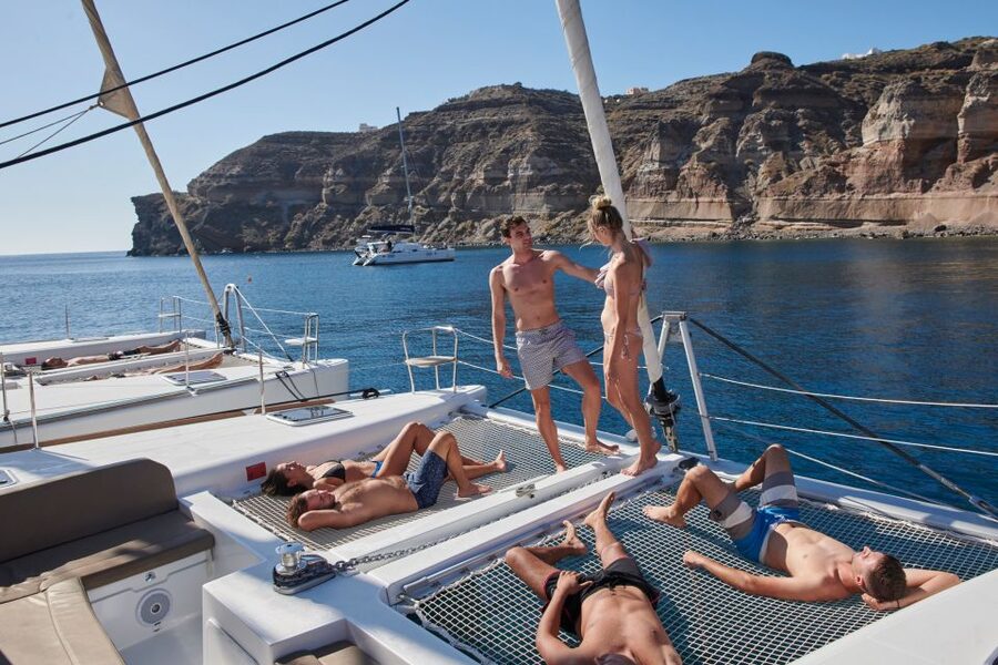 Santorini: Platinum Catamaran Cruise w/ BBQ Meal & Open Bar - How the sunset moment is handled (and why it’s a big deal)