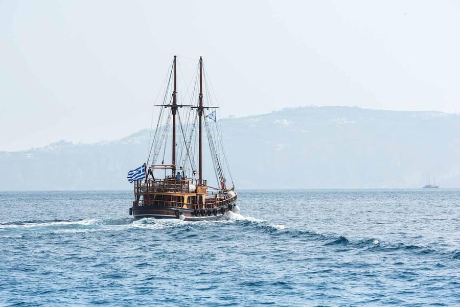 Santorini Port: 3 Hour Cruise to Volcano and Hot Springs - Palea Kameni hot springs swim: what 30 minutes feels like