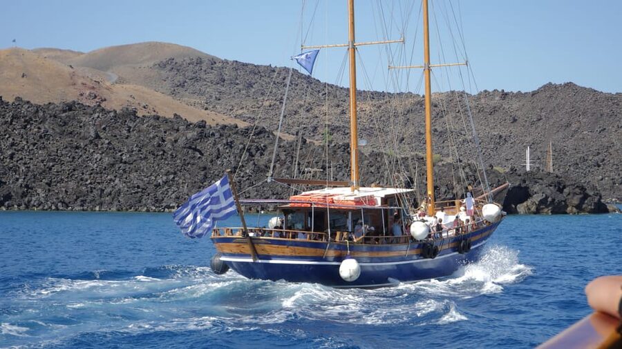 Santorini Port: 3 Hour Cruise to Volcano and Hot Springs - Should you book the Santorini Volcano and Hot Springs cruise?