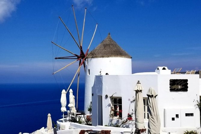 Santorini Private Driver: Explore Santorini - Port & Hotel Pickup - Perissa or Kamari black sand beach: where to actually relax