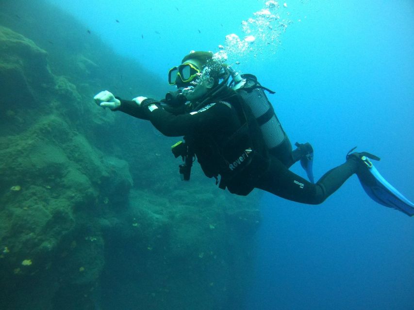 Santorini: Scuba Diving Experience in Caldera for Beginners - Key things to know before you book