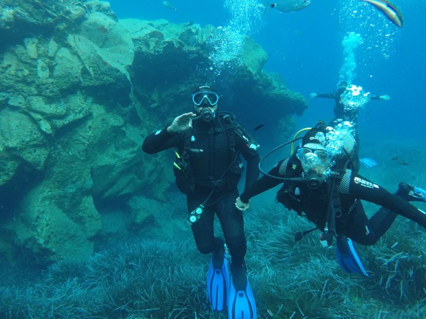 Santorini: Scuba Diving Experience in Caldera for Beginners - How the 3 Hours Unfold on the Ground and in the Water