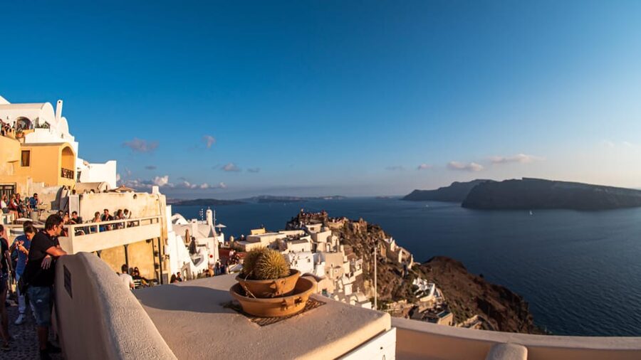 Santorini: Shore Excursion to Oia for Cruise Ship Passengers - Value of $70: What You Get for a Half-Day on Santorini