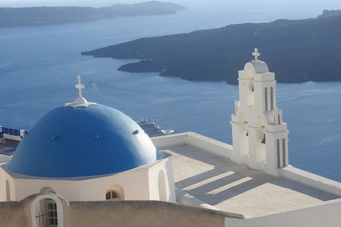 Santorini Sightseeing Half Day Small Group Tour - Megalochori for one hour: whitewashed alleys and slow pauses