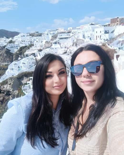 Santorini: Small Group Sightseeing Tour with a Local Guide - Megalochori village: historic houses and a slower step back in time