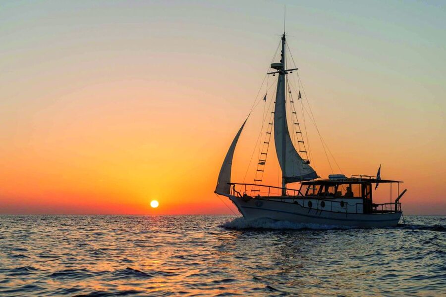 Santorini: Traditional Wooden Boat Tour with Meal and Wine - Is it worth $94 for a 5-hour day?