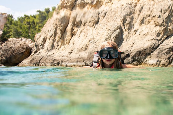 Sea Kayaking in Navarino Bay - Pylos and Niokastro fort: the opening paddle with real context