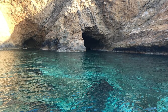 Shared Mykonos Sail Cruise to Delos and Rhenia Islands - Food and drinks onboard: what the BBQ lunch is really like