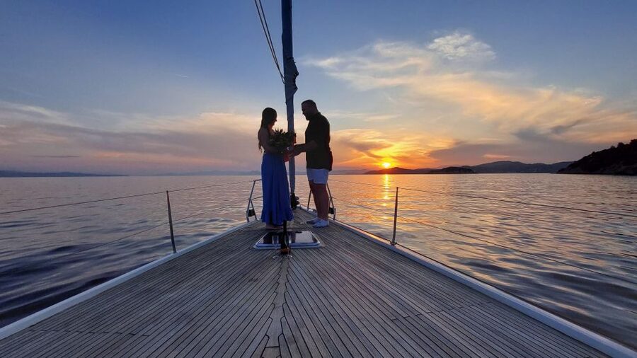 Skiathos: Full-Day Sailing Cruise with Lunch - Who should book this cruise, and who might want to rethink