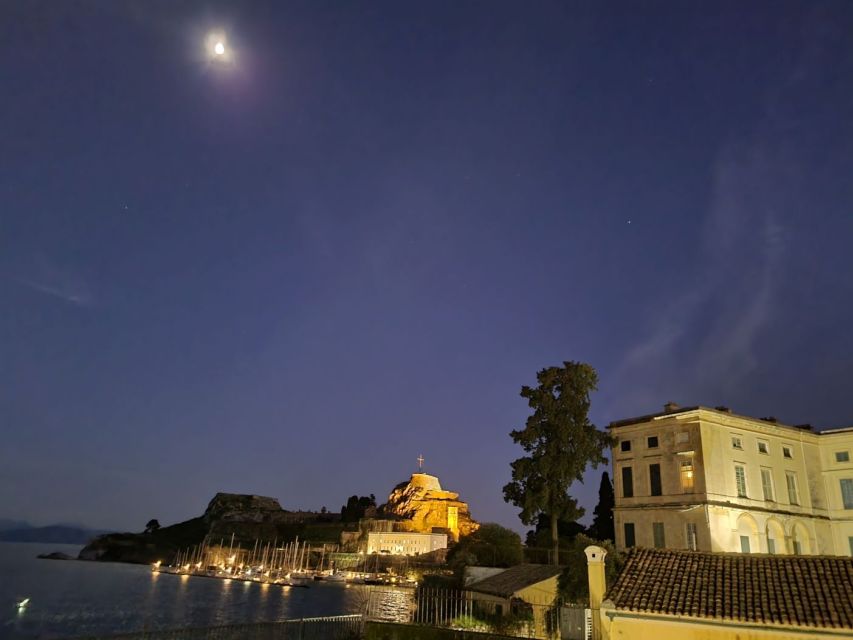 Small Group: Corfu Evening Walking Tour with a Glass of Wine - Venetian Mansions and the Lit Cobbled Streets