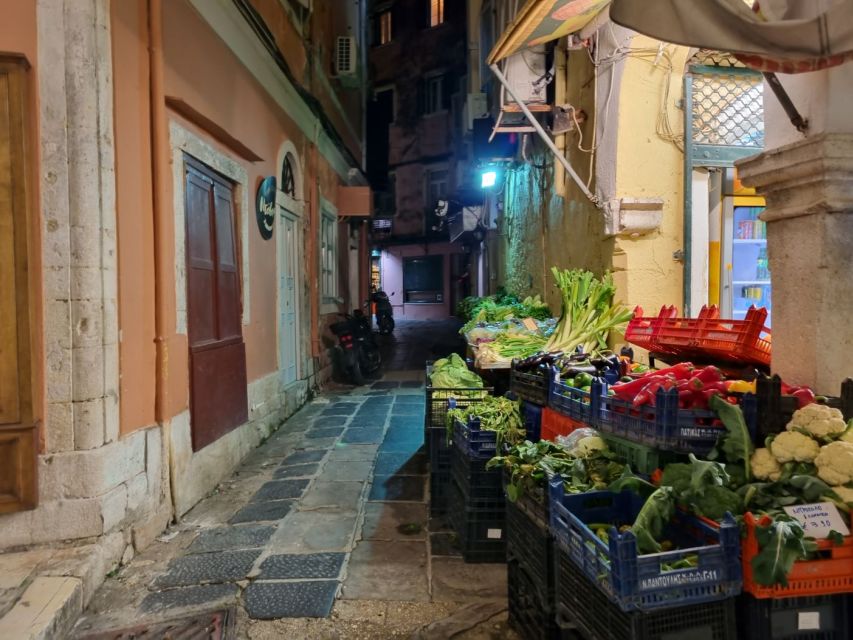 Small Group: Corfu Evening Walking Tour with a Glass of Wine - Old Town by Moonlight: How the Guide Structures the Sights