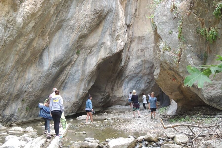 South Crete: Sarakinas Gorge Hike, Swim & Jeep Safari - South East Crete in One 9-Hour Loop