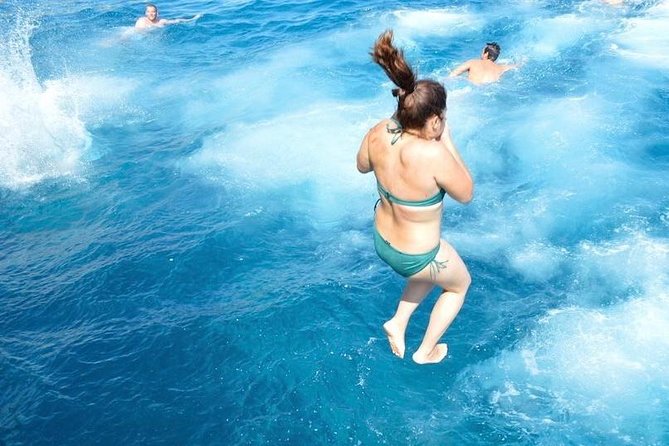 Sun & Sea All Inclusive 3 Hour Swimming Cruise (WITH PICK UP SERVICE) - Group Size, Pace, and Onboard Vibe