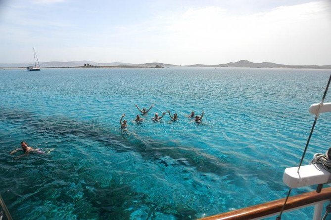 The Authentic Rhenia-Delos Cruise - Getting there and staying on schedule at Mykonos Old Port