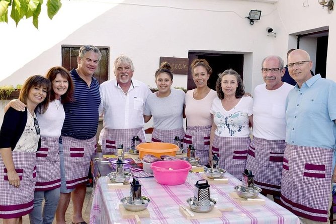 The Real Cretan Cooking Experience - The Melidoni stop: a short break before the higher climb