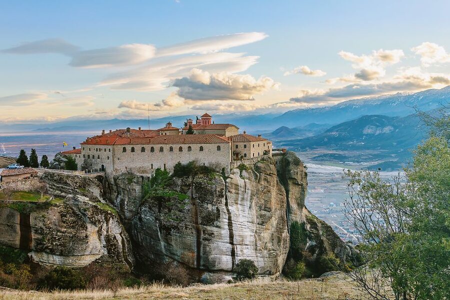 Thessaloniki: Full-Day Bus Trip to Meteora - Key things to know before you go