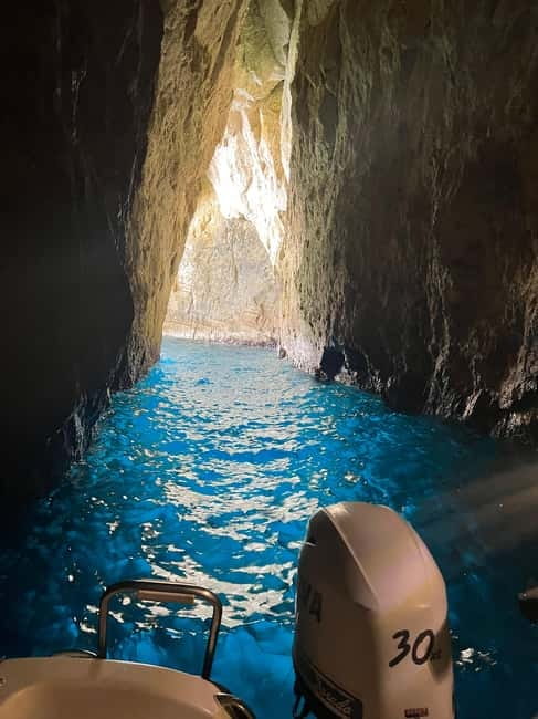 Zakynthos: Laganas Bay, Myzithres & Turtles Speedboat Tour - Keri Caves: The Stop That Turns a Boat Trip Into a Story